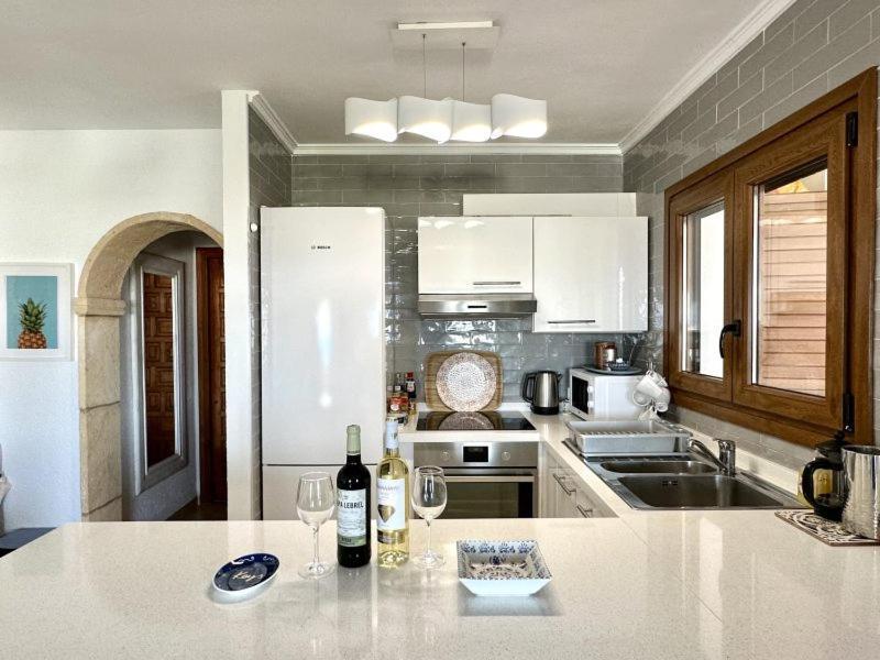 Casa Clare - 3 Bedroom Apartment In דניה מראה חיצוני תמונה